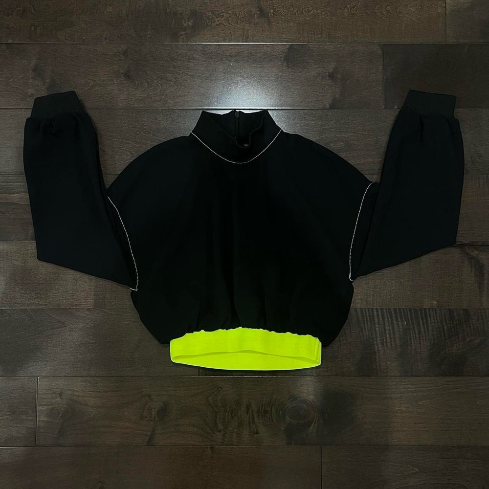 Zara Women’s Long Sleeve Crop Top Neon Green Trim Pullover